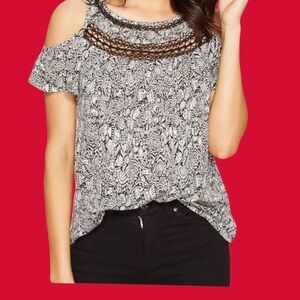 Lucky Brand Womens Cold Shoulder Top Black & White Floral Lace Trim Small